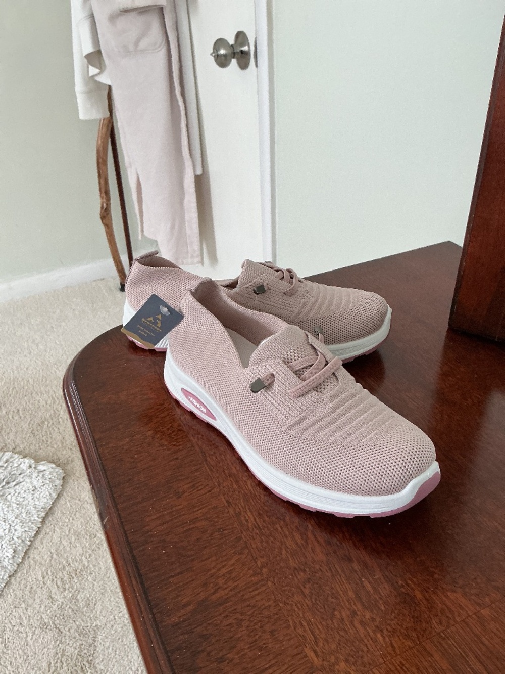 Women’s sneakers